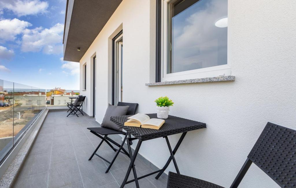 Villa Nikolina - Luxury Villa With 5 Bedrooms And Swimming Pool Vodnjan Zewnętrze zdjęcie